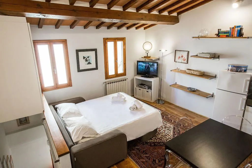 Bohemienne Penthouse Apartment Florence
