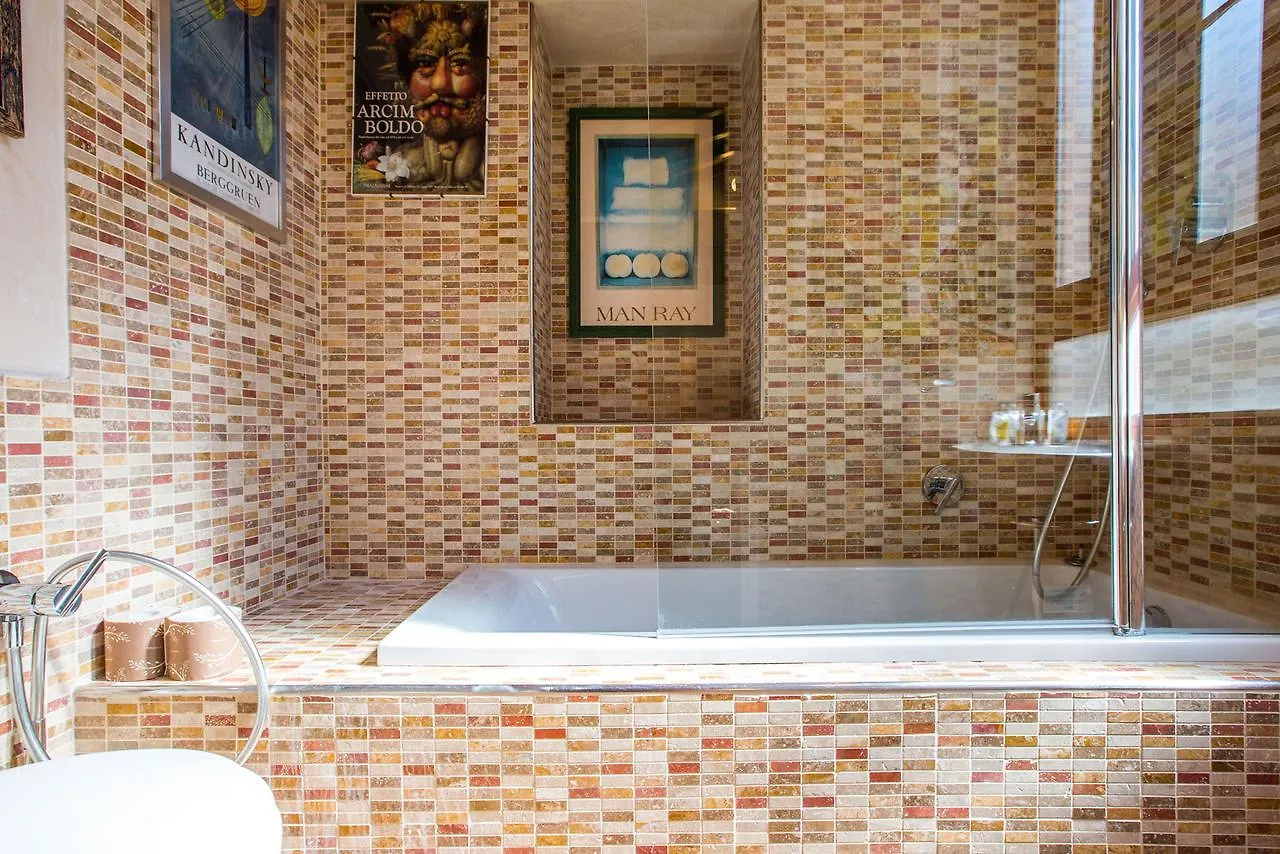 Bohemienne Penthouse Apartment Florence